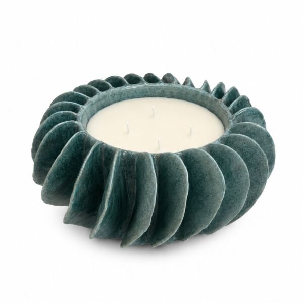 Single ruffled candle S, ruffled series, 2026