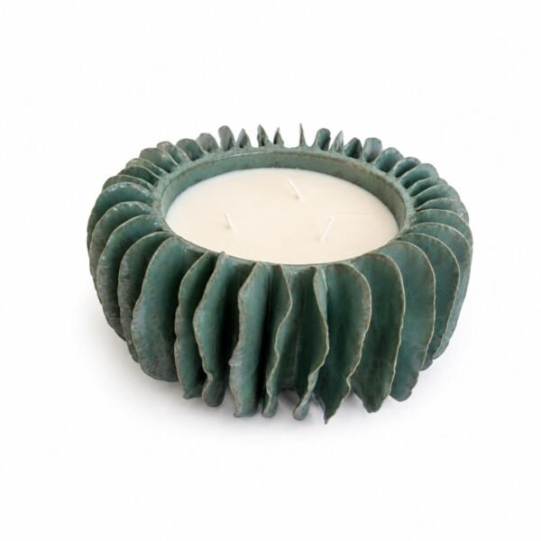 Double ruffled candle S, ruffled series, 2026